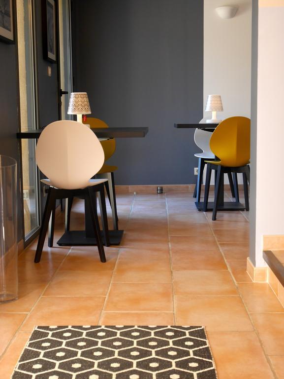 Bed and Breakfast Le relais d'Angélique Lunel  Esterno foto