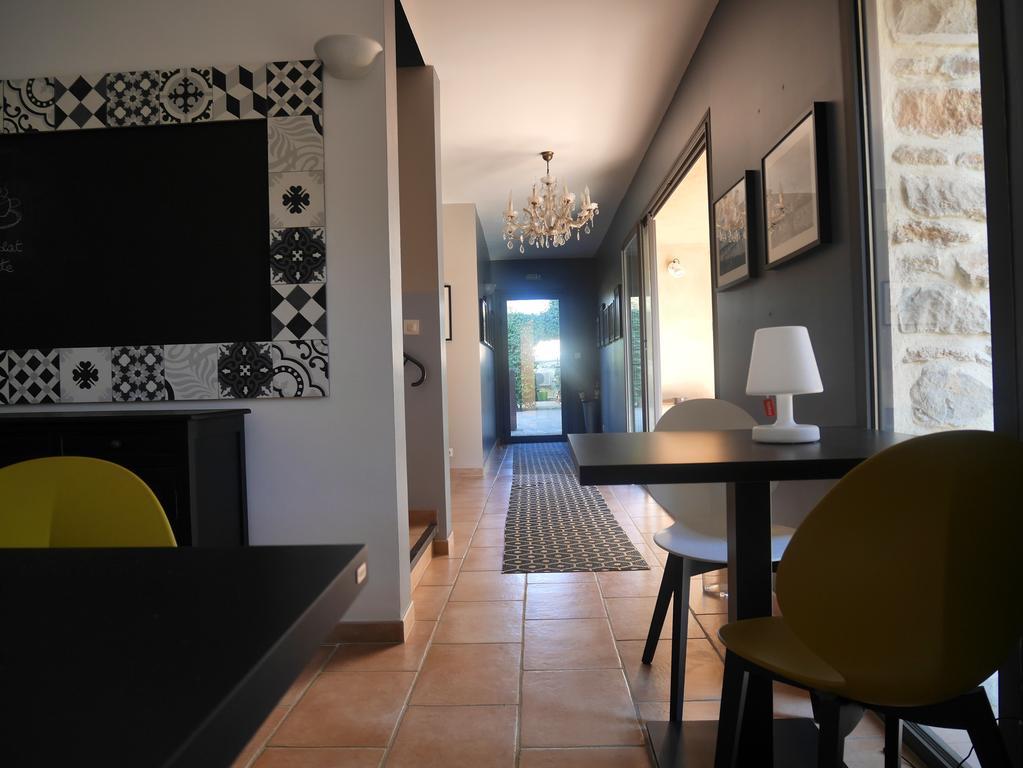 Bed and Breakfast Le relais d'Angélique Lunel  Esterno foto