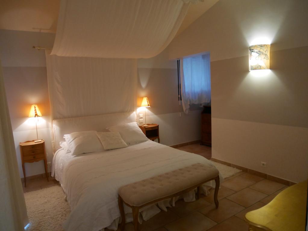 Bed and Breakfast Le relais d'Angélique Lunel  Esterno foto