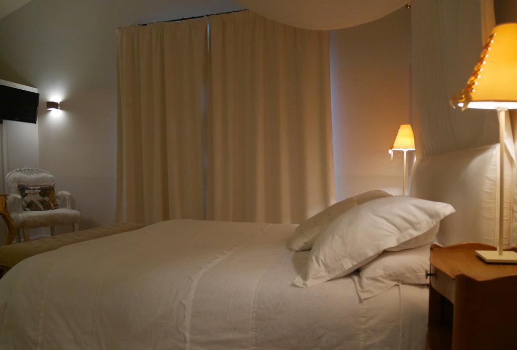Bed and Breakfast Le relais d'Angélique Lunel  Esterno foto