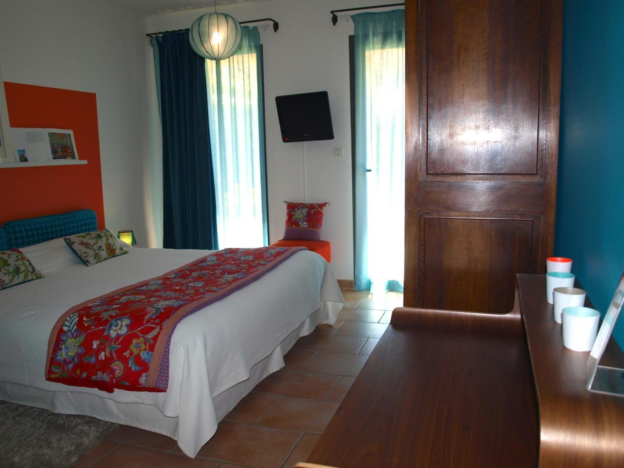 Bed and Breakfast Le relais d'Angélique Lunel  Camera foto