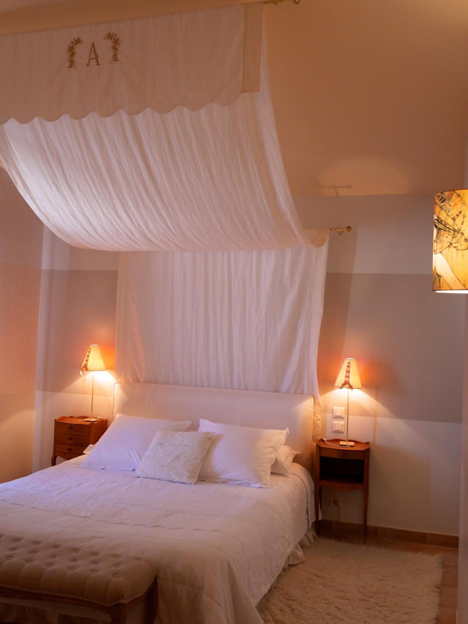 Bed and Breakfast Le relais d'Angélique Lunel  Camera foto