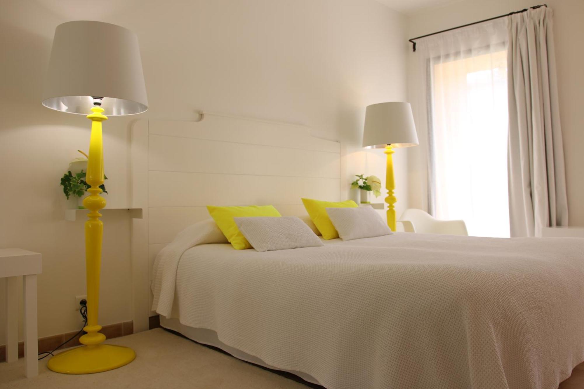 Bed and Breakfast Le relais d'Angélique Lunel  Camera foto